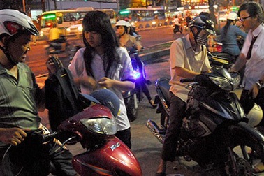 Tăng tiết đối phó kỳ thi “hai chung”