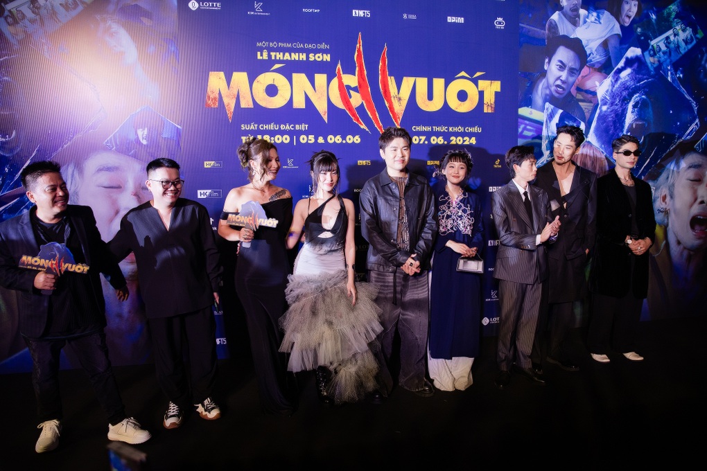 DJ Mie đi xem phim mới của Hồng Thanh, hé lộ về tình mới của người cũ - 1 DJ Mie đi xem phim mới của Hồng Thanh, hé lộ về tình mới của người cũ - 1