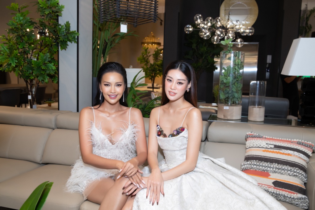 Ngọc Châu và Khánh Vân hội ngộ, nhan sắc bất phân thắng bại - 1 Ngọc Châu và Khánh Vân hội ngộ, nhan sắc bất phân thắng bại - 1
