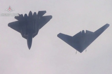 Nga biến tiêm kích uy lực Su-57 thành "tàu sân bay trên không"
