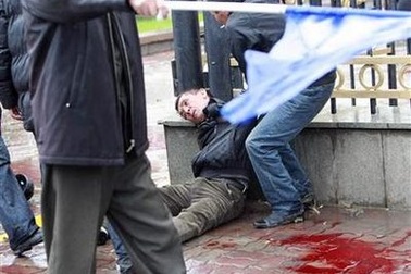 Phe đối lập lập chính phủ mới, không rõ số phận tổng thống