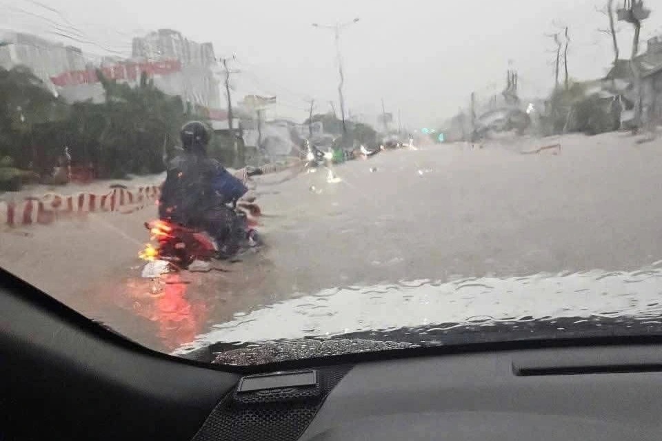 Những điều chủ ô tô cần lưu ý trong mùa mưa bão để bảo toàn tài sản - 2