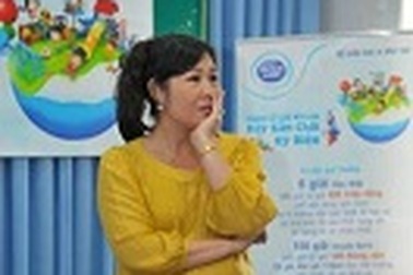 “Cùng Cô Gái Hà Lan xây sân chơi kỳ diệu” - Nghệ sĩ Hồng Vân “Thương lắm ước mơ con trẻ”