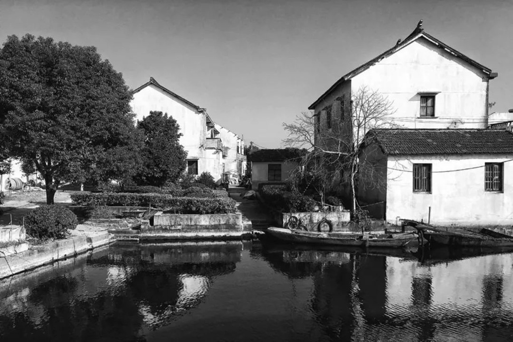 Thế chấp nhà thành phố vay nợ, vợ chồng về làng sống thảnh thơi - 2 Thế chấp nhà thành phố vay nợ, vợ chồng về làng sống thảnh thơi - 2