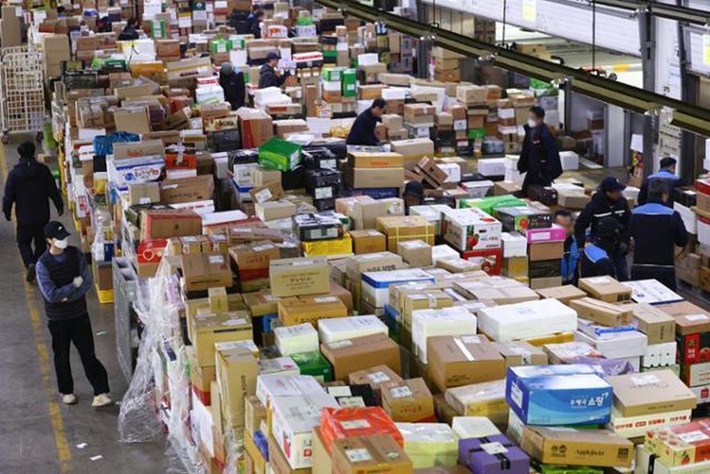 Tin nhắn xin lỗi vì giao hàng giữa đêm cận Tết của shipper gây xúc động - 1 Tin nhắn xin lỗi vì giao hàng giữa đêm cận Tết của shipper gây xúc động - 1