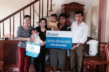 Yên tâm chăm sóc con với gói bảo hiểm được chi trả "tốc độ"
