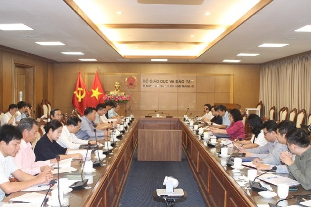 Sắp chuyển 5 trường chuyên biệt từ Bộ GDĐT về Ủy ban Dân tộc - 1 Sắp chuyển 5 trường chuyên biệt từ Bộ GDĐT về Ủy ban Dân tộc - 1