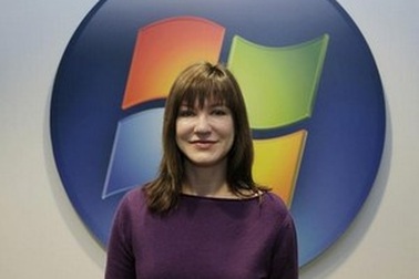 Người phụ nữ quyền lực nắm vận mệnh Windows là ai?