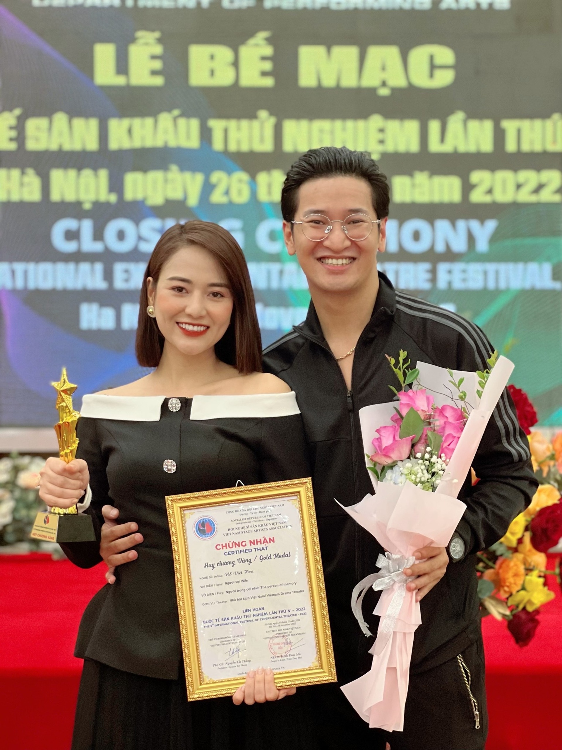 Ba bóng hồng phim Độc đạo: Người nhiều con nhất showbiz, người là Đại úy - 7
