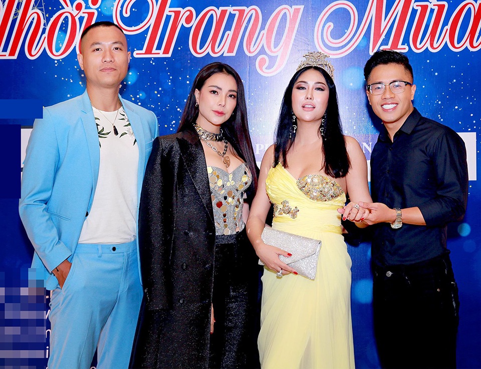 Phi Thanh Vân nóng bỏng ở tuổi 40, nhan sắc khác lạ sau 20 lần dao kéo - 3 Phi Thanh Vân nóng bỏng ở tuổi 40, nhan sắc khác lạ sau 20 lần dao kéo - 3