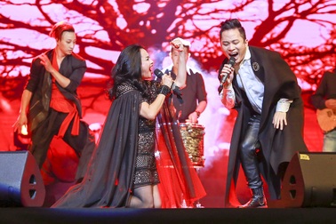 Thanh Lam, Hà Trần lay động khán giả trong đêm nhạc Thanh Tùng