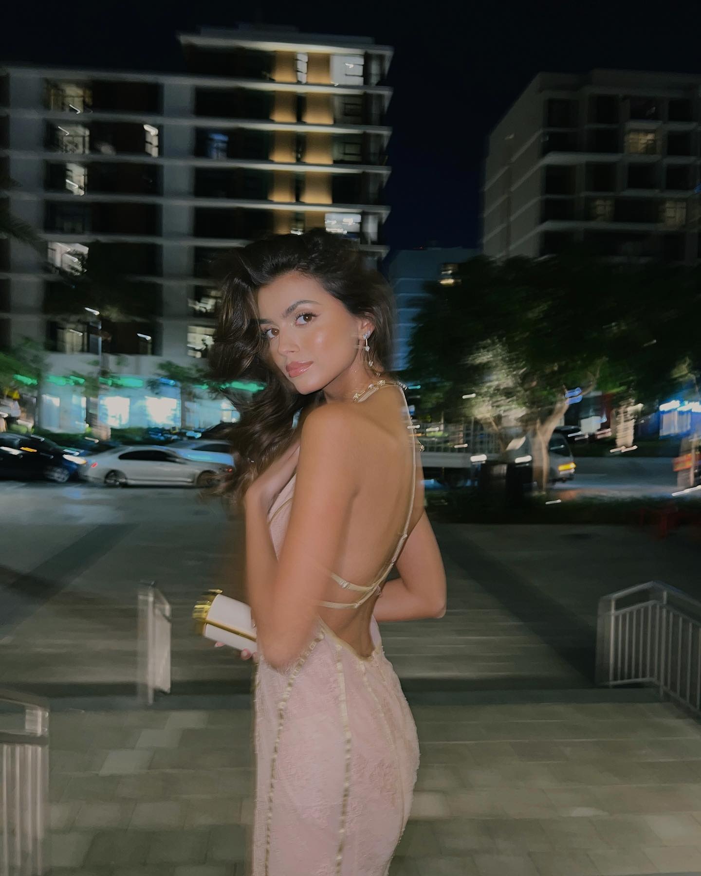 ប្រពន្ធនិងស្រីស្អាតៗរបស់អ្នកប្រណាំង F1 - ៩ Dàn vợ, bạn gái xinh đẹp và nóng bỏng của các tay đua F1 - 9