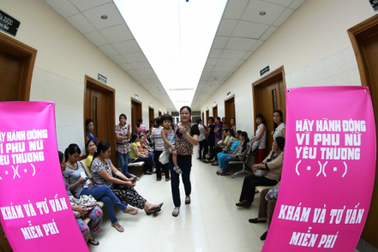 Hỗ trợ bệnh nhân ung thư cùng dự án “Vì phụ nữ - Vì ngày mai”