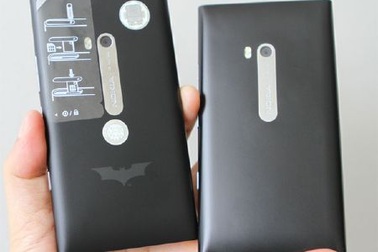 Nokia Lumia 900 Batman đặc biệt bán tại VN