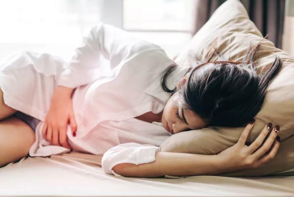 Vợ đòi ly hôn vì chồng tiết lộ sở thích chăn gối đặc biệt với bạn bè - 1 Vợ đòi ly hôn vì chồng tiết lộ sở thích chăn gối đặc biệt với bạn bè - 1