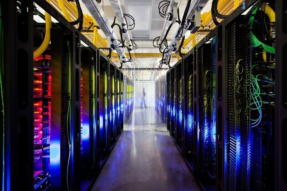 Szał inwestycji w sztuczną inteligencję wart bilion dolarów i obawy przed bańką internetową – 4 Cơn sốt đầu tư nghìn tỷ đô la vào AI và nỗi sợ bong bóng dot-com - 4