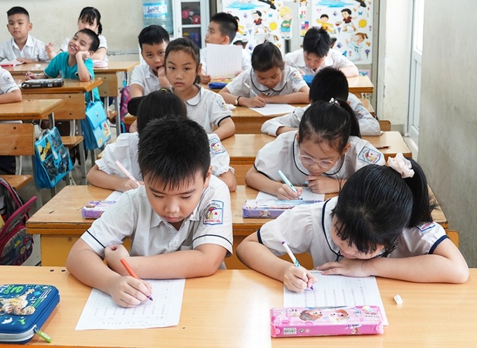 Công tác thanh sẽ diễn ra với việc chuẩn bị cơ sở vật chất, thiết bị dạy học tối thiểu cấp tiểu học. Ảnh: XQ