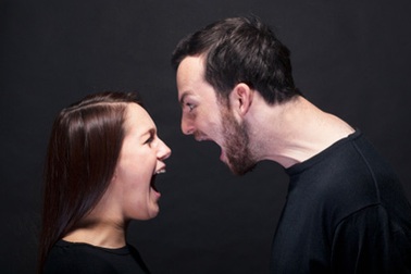 10 câu nên tránh khi cãi nhau