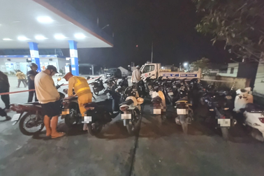 Một buổi tối, CSGT ở Quảng Ninh phát hiện 25 tài xế "ma men"