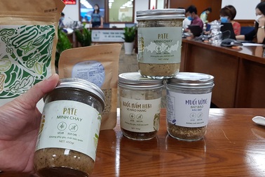 Độc tố botulinum có trong pate Minh Chay được sử dụng để… làm đẹp