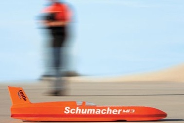 Kỷ lục tốc độ ô tô điều khiển từ xa: 259km/h