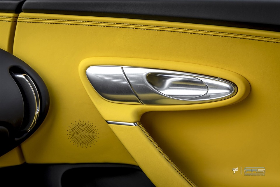 Bugatti Chiron Hellbee - Chú ong vàng đắt giá nhất thế giới - 18 Bugatti Chiron Hellbee - Chú ong vàng đắt giá nhất thế giới - 18