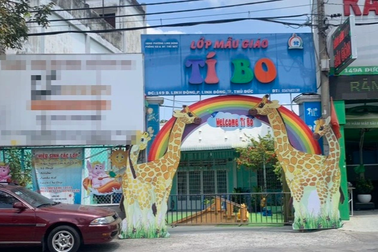 Cơ quan quản lý nói gì sau vụ trẻ mầm non bị tát, ngồi đè lên bụng?