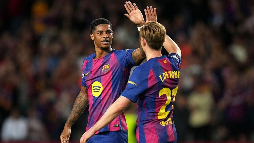 Rashford lập cú đúp, Barcelona thắng 6-1 ở Champions League - 2