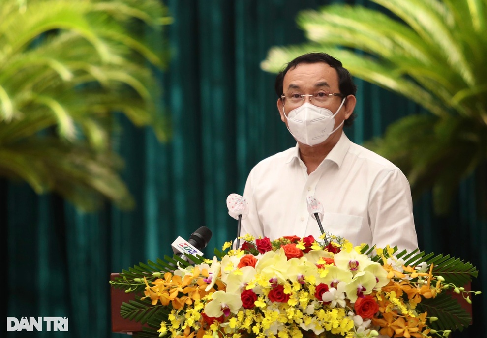 Bí thư TPHCM: Hình ảnh cao đẹp của chiến sĩ tuyến đầu sẽ được lưu giữ mãi! - 2 Bí thư TPHCM: Hình ảnh cao đẹp của chiến sĩ tuyến đầu sẽ được lưu giữ mãi! - 2