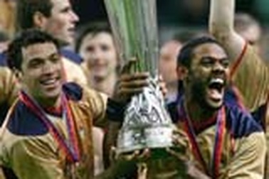 CSKA vô địch Cup UEFA lần đầu tiên