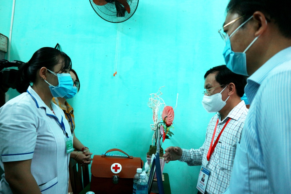 Cục trưởng Mai Văn Trinh kiểm tra công tác coi thi tốt nghiệp tại Quảng Nam - 5 Cục trưởng Mai Văn Trinh kiểm tra công tác coi thi tốt nghiệp tại Quảng Nam - 5