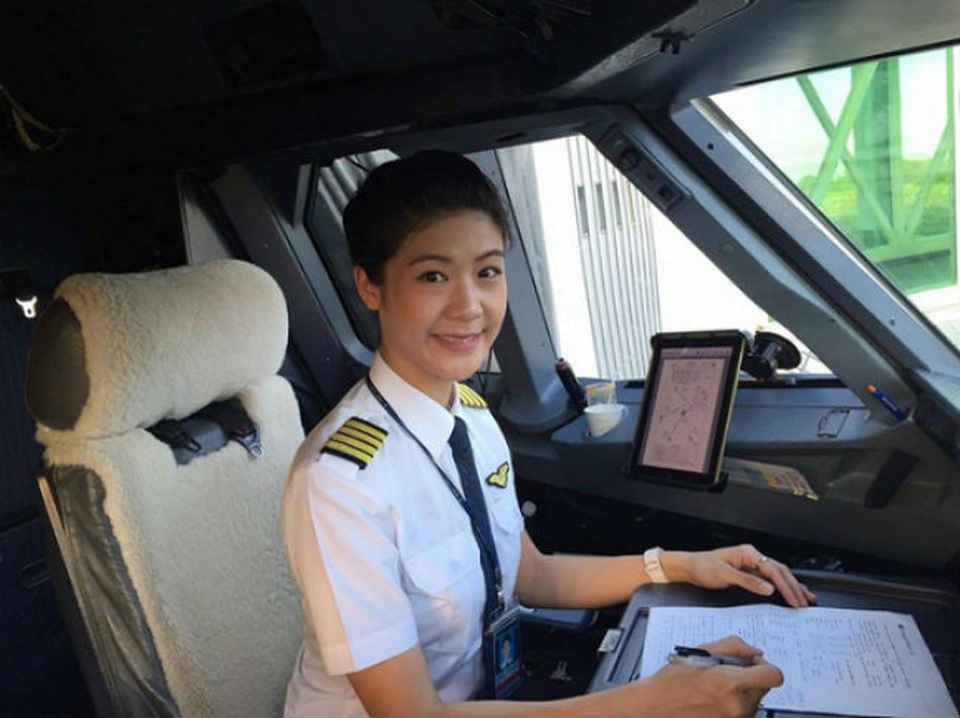 Tuyệt chiêu làm đẹp của những nữ phi công Việt Nam - 14 Tuyệt chiêu làm đẹp của những nữ phi công Việt Nam - 14