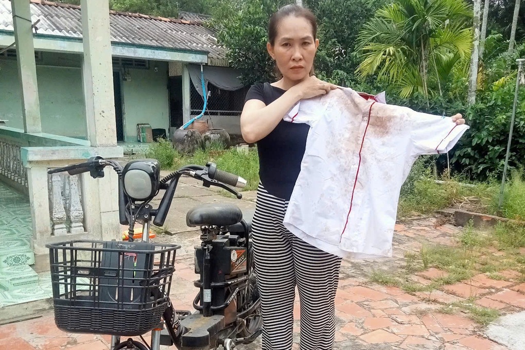 Vụ nữ sinh Vĩnh Long tử vong: Tạm đình chỉ giải quyết tin tố giác tội phạm - 1 Vụ nữ sinh Vĩnh Long tử vong: Tạm đình chỉ giải quyết tin tố giác tội phạm - 1