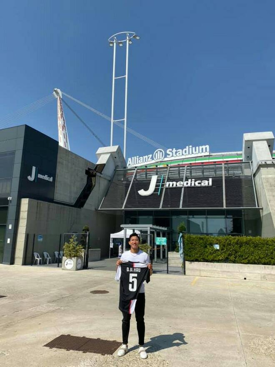 Báo Thái Lan: “Đoàn Văn Hậu về nước với áo số 5 của… Juventus” - 2 Báo Thái Lan: “Đoàn Văn Hậu về nước với áo số 5 của… Juventus” - 2