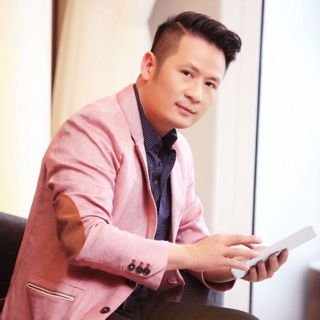 Phản ứng bất ngờ của các con Bằng Kiều khi bố công khai có con trai thứ 4 - 1 Phản ứng bất ngờ của các con Bằng Kiều khi bố công khai có con trai thứ 4 - 1