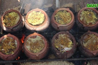 Món cá kho làng Vũ Đại "đỏ lửa"suốt ngày đêm ở phố núi