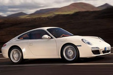 Porsche 911 Carrera 2009 nhanh hơn, đắt hơn 