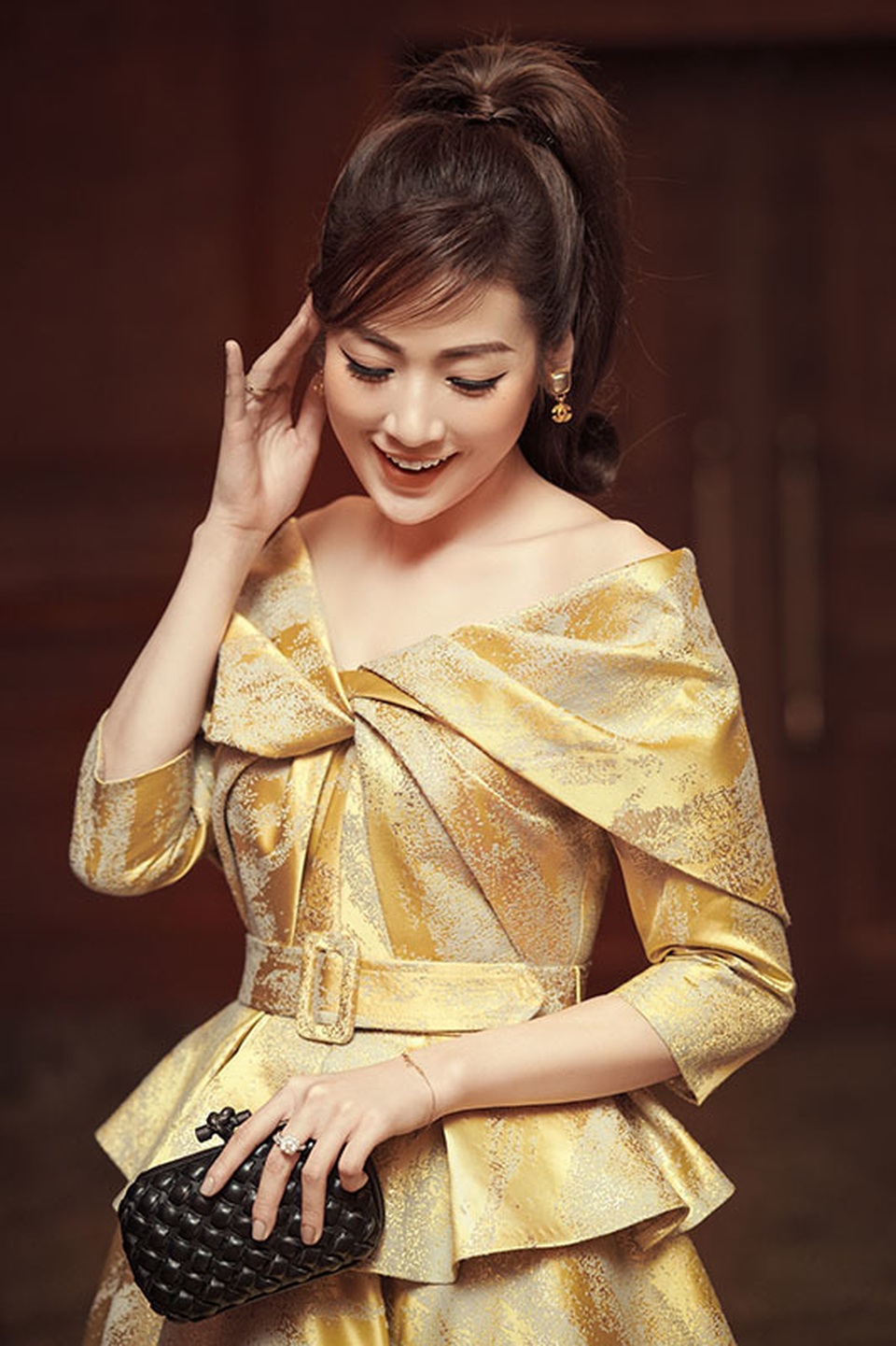 Thực hư mối quan hệ giữa á hậu Tú Anh và “ông trùm” hoa hậu - 4 Thực hư mối quan hệ giữa á hậu Tú Anh và “ông trùm” hoa hậu - 4