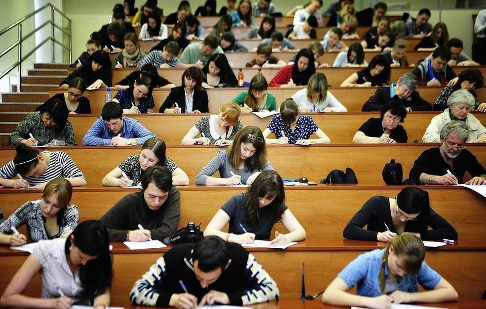 Nga không định thay phương pháp giáo dục truyền thống bằng học trực tuyến - 1 Nga không định thay phương pháp giáo dục truyền thống bằng học trực tuyến - 1