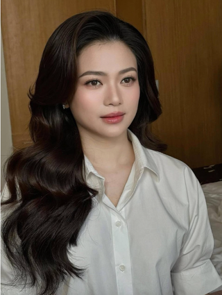 Vẻ đẹp mặn mà, sắc vóc quyến rũ ở tuổi 45 của NSƯT Kiều Anh - 4