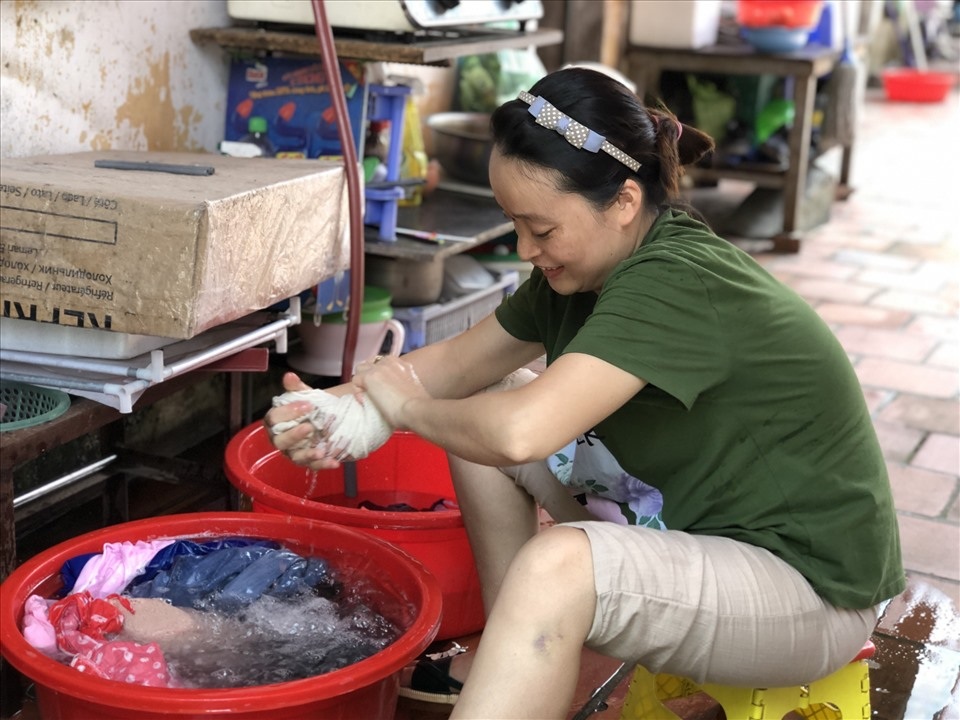 Công nhân lo lắng công việc lại bị ảnh hưởng bởi dịch Covid-19 - 1 Công nhân lo lắng công việc lại bị ảnh hưởng bởi dịch Covid-19 - 1