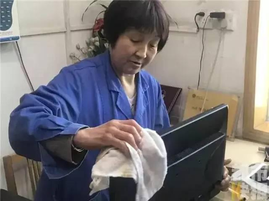 Con trai 6 tuổi bị bắt cóc, người mẹ tự phạt mình suốt 30 năm - 2 Con trai 6 tuổi bị bắt cóc, người mẹ tự phạt mình suốt 30 năm - 2