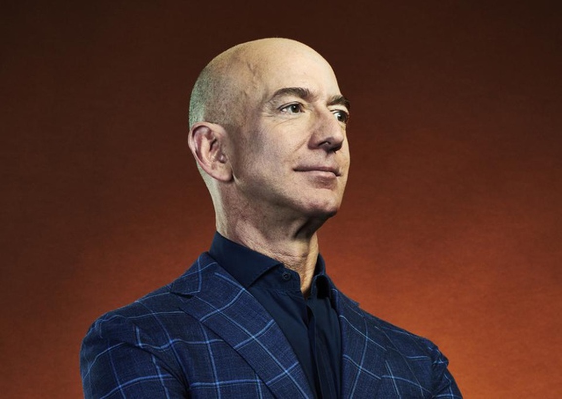 Blue Origin công bố danh tính 6 du khách tiếp theo bay vào vũ trụ - 2 Blue Origin công bố danh tính 6 du khách tiếp theo bay vào vũ trụ - 2