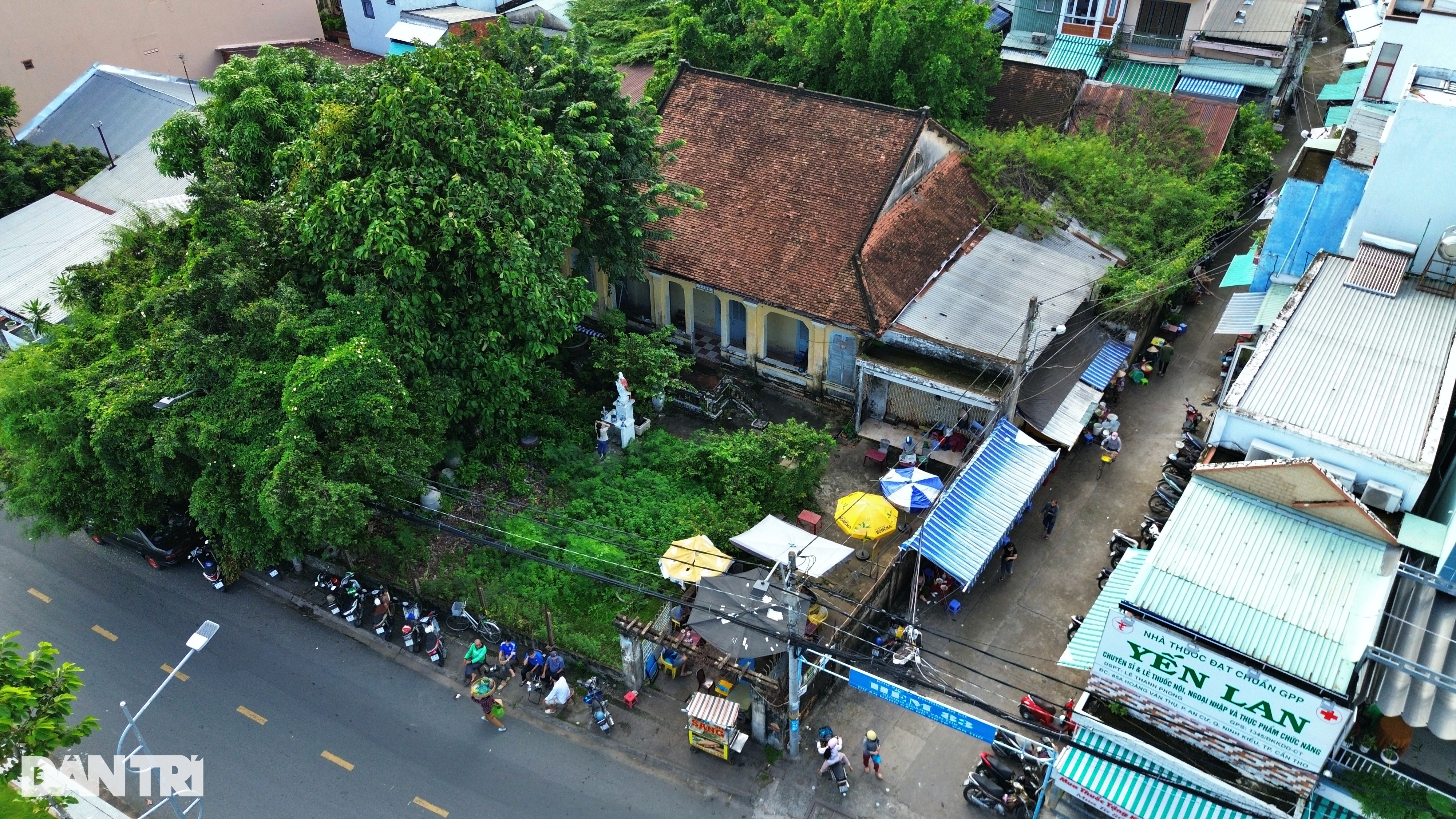 View - Chuyện ít biết về nhà cổ trăm tuổi gắn liền với "người đẹp Tây Đô" phiên bản đời thực | Báo Dân trí