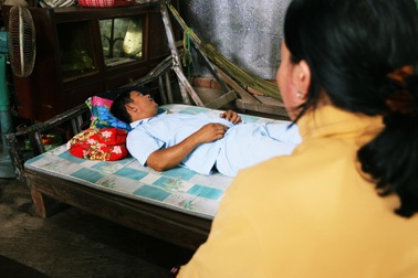 Tết của gia đình từ miền Trung vào miền Tây chạy thận