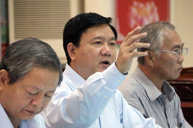 Cách chức cán bộ: Không phải dễ