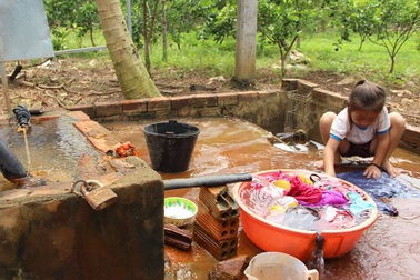 Giếng khoan đặc biệt nước tự phun tràn lan