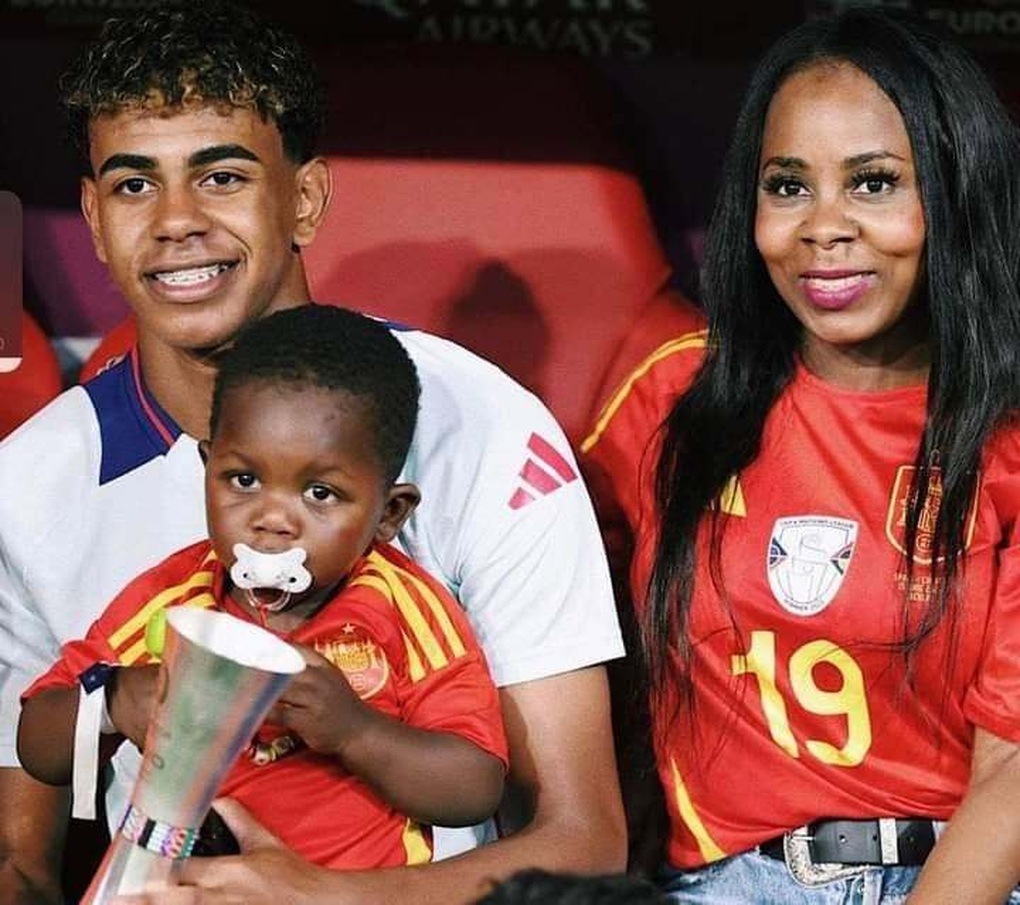 Cậu em trai 3 tuổi quyền lực của Yamal thành hiện tượng sau World Cup - 5 Cậu em trai 3 tuổi quyền lực của Yamal thành hiện tượng sau World Cup - 5