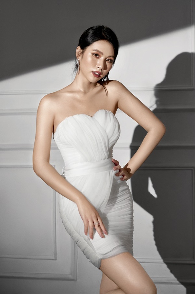 Trương Huyền Linh (22 tuổi)