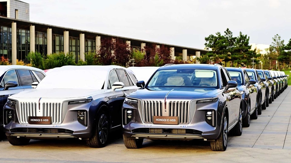 Rolls-Royce Trung Quốc bắt đầu chinh phục thị trường xe điện châu Âu - 1 Rolls-Royce Trung Quốc bắt đầu chinh phục thị trường xe điện châu Âu - 1
